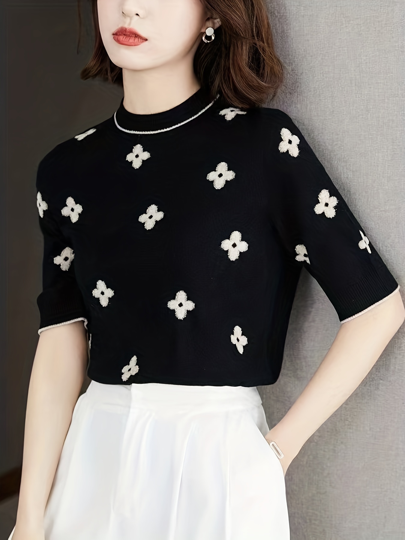 Valentine's Day Floral Print Knit Sweater - Women's Casual Crew Neck Half Sleeve Sweater for Spring & Summer